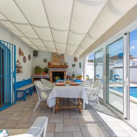 Goldhome - Montgri 117 Ferienhaus Empuriabrava