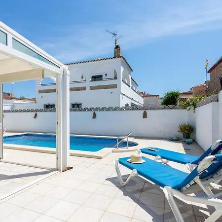 Goldhome - Montgri 117 אמפוריבראבה